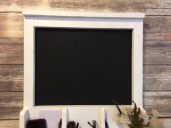 Wood wall organizer with chalkboard - white